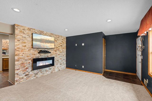 7849 Monroe Street NE, Spring Lake Park, MN 55432