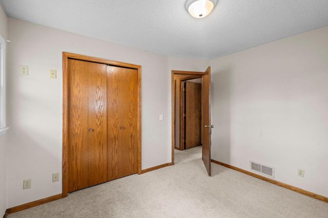 7849 Monroe Street NE, Spring Lake Park, MN 55432