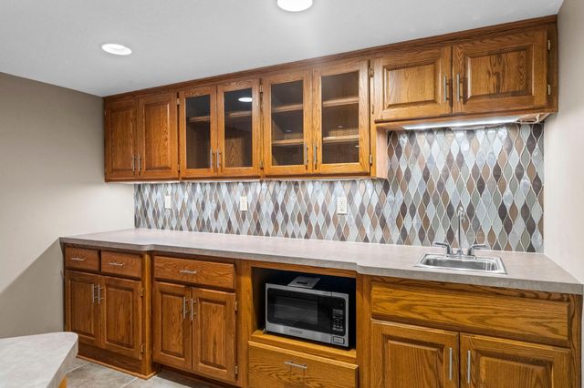 7849 Monroe Street NE, Spring Lake Park, MN 55432