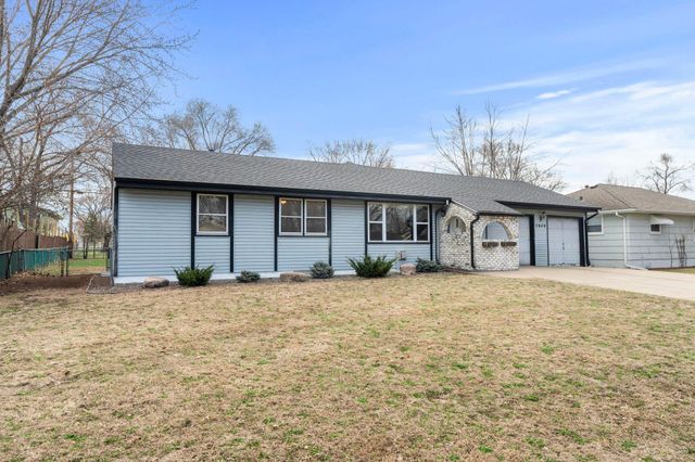 7849 Monroe Street NE, Spring Lake Park, MN 55432