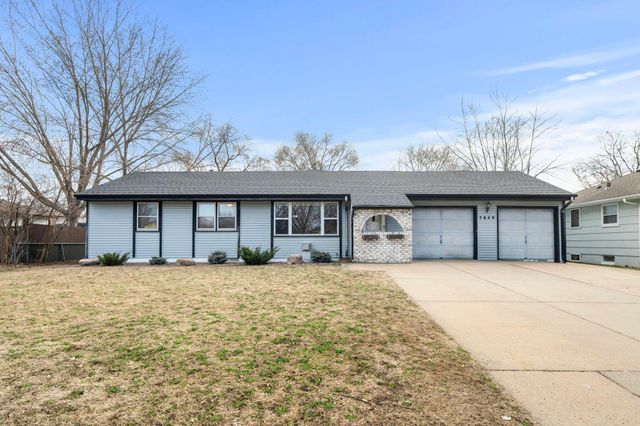 7849 Monroe Street NE, Spring Lake Park, MN 55432