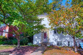 1627 RIPON PL, Alexandria, VA 22302