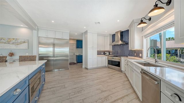 723 KEY ROYALE DRIVE, Holmes Beach, FL 34217