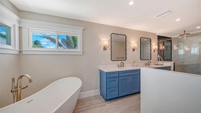 723 KEY ROYALE DRIVE, Holmes Beach, FL 34217
