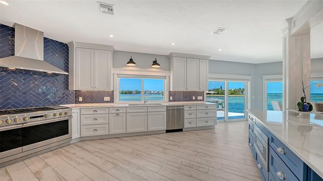 723 KEY ROYALE DRIVE, Holmes Beach, FL 34217