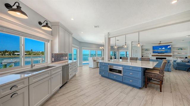 723 KEY ROYALE DRIVE, Holmes Beach, FL 34217