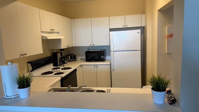 3020 NE 32nd Avenue 623, Fort Lauderdale, FL 33308