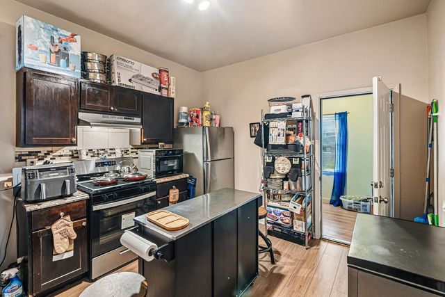 3430 W 12th Place, Chicago, IL 60623