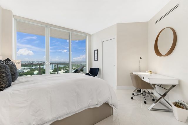 7330 Ocean Ter 2404, Miami Beach, FL 33141