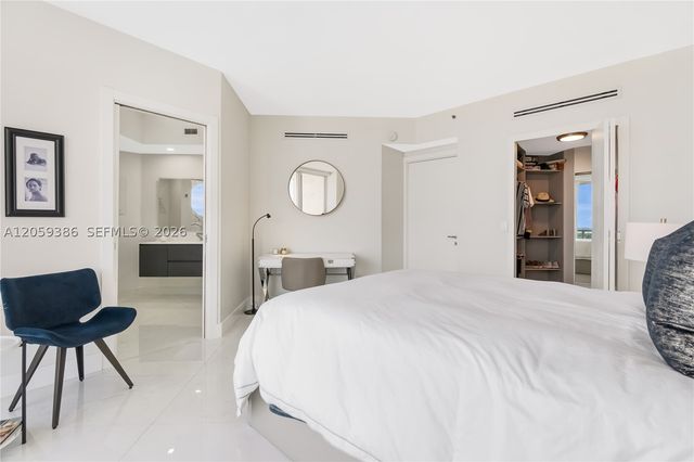 7330 Ocean Ter 2404, Miami Beach, FL 33141