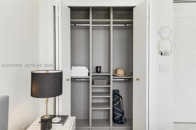 7330 Ocean Ter 2404, Miami Beach, FL 33141