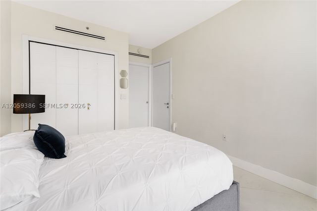 7330 Ocean Ter 2404, Miami Beach, FL 33141