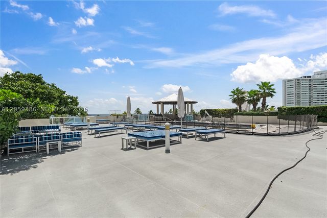 7330 Ocean Ter 2404, Miami Beach, FL 33141
