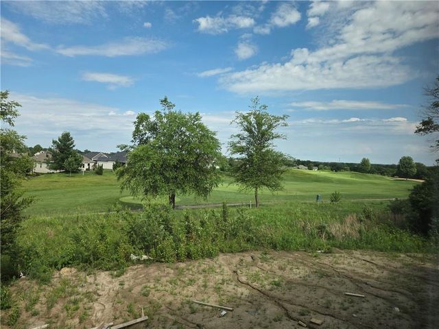 4445 Tee Box Drive, Basehor, KS 66007