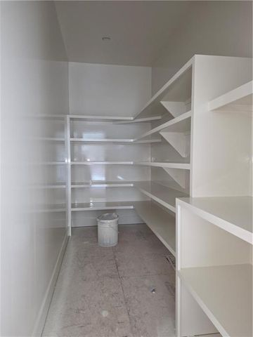 4445 Tee Box Drive, Basehor, KS 66007