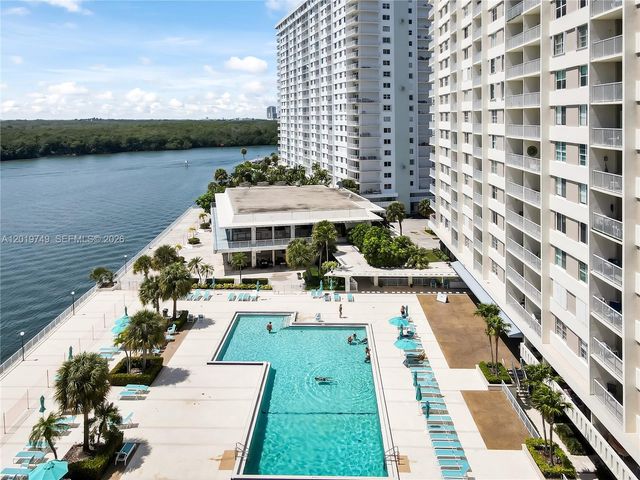 300 Bayview Drive 307, Sunny Isles Beach, FL 33160