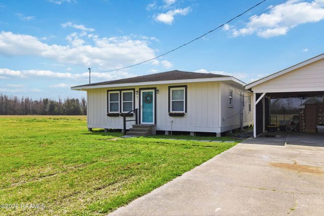 1018 Semere Road, Breaux Bridge, LA 70517