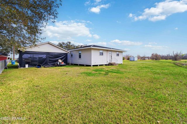 1018 Semere Road, Breaux Bridge, LA 70517