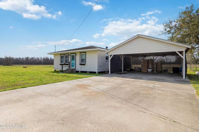 1018 Semere Road, Breaux Bridge, LA 70517