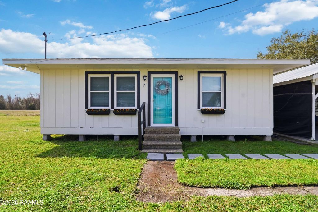 1018 Semere Road, Breaux Bridge, LA 70517