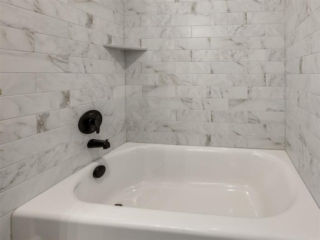 16021 Catalonia Place, Oklahoma City, OK 73170