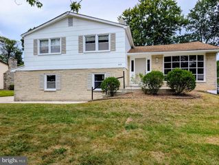 409 BELMONT DR, Cherry Hill, NJ 08002
