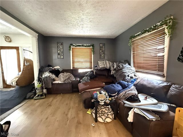 812 Clarendon Avenue NW, Canton, OH 44708