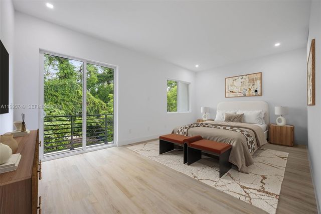 3162 Plaza St, Coconut Grove, FL 33133