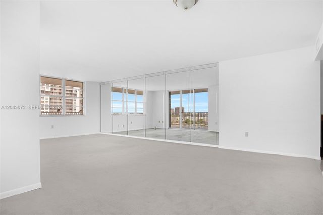 2851 NE 183rd St 1416E, Aventura, FL 33160
