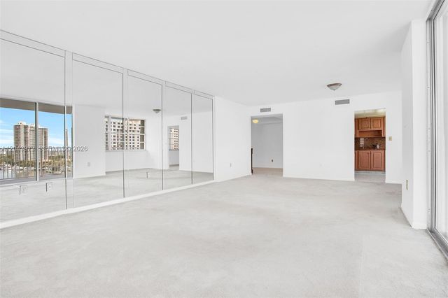 2851 NE 183rd St 1416E, Aventura, FL 33160