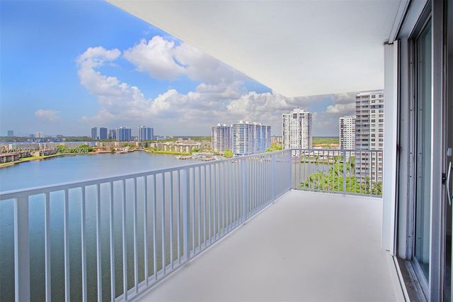 2851 NE 183rd St 1416E, Aventura, FL 33160