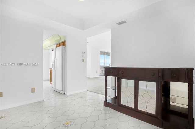 2851 NE 183rd St 1416E, Aventura, FL 33160