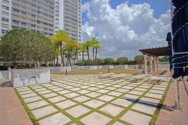 2851 NE 183rd St 1416E, Aventura, FL 33160