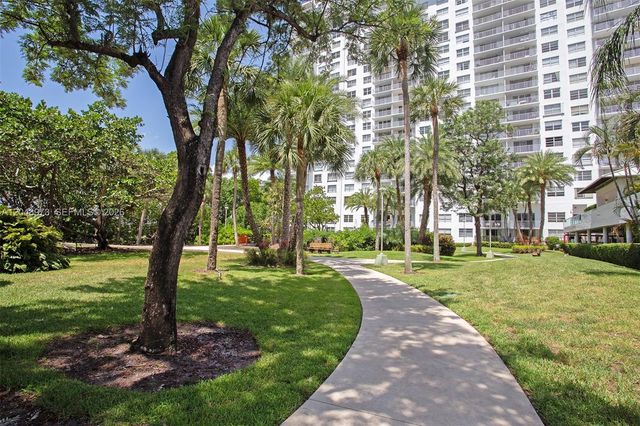 2851 NE 183rd St 1416E, Aventura, FL 33160