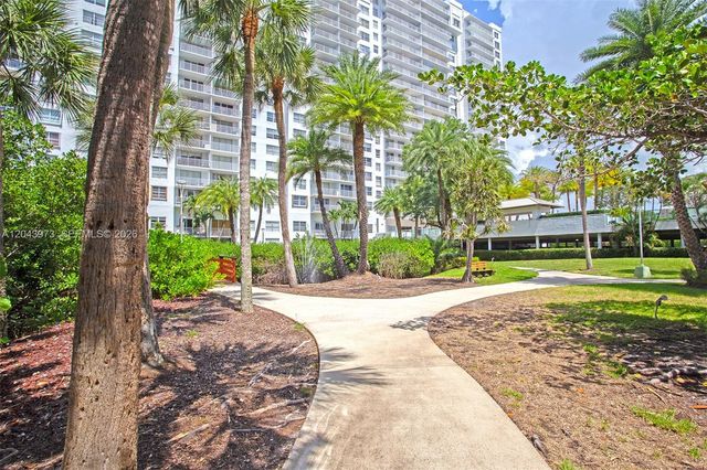 2851 NE 183rd St 1416E, Aventura, FL 33160