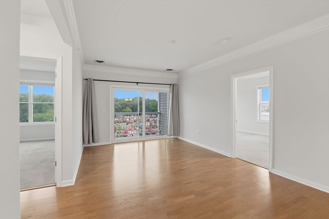 110 Trotter Rd 401, Weymouth, MA 02190