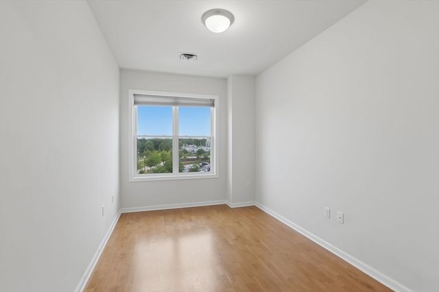 110 Trotter Rd 401, Weymouth, MA 02190