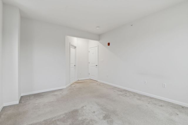 110 Trotter Rd 401, Weymouth, MA 02190