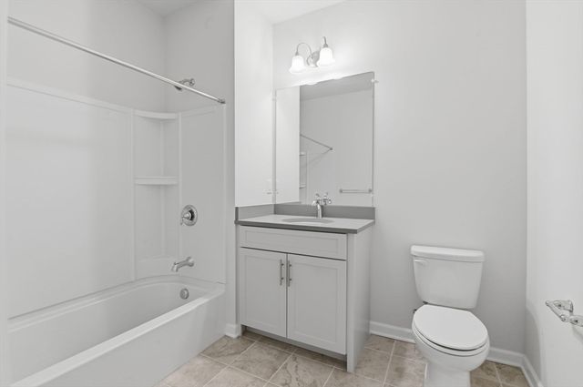 110 Trotter Rd 401, Weymouth, MA 02190