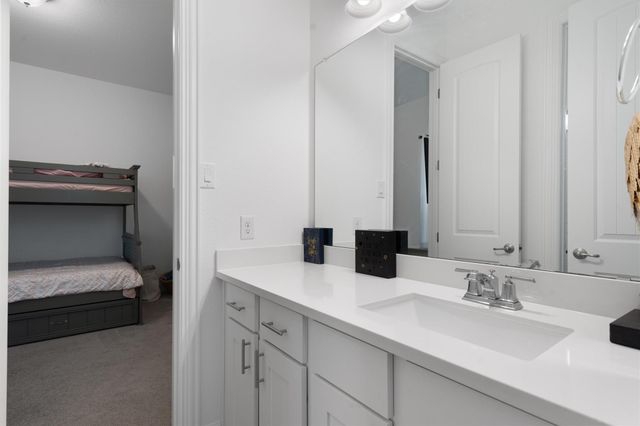 504 Pulitzer DR, Hutto, TX 78634