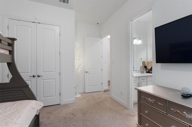 504 Pulitzer DR, Hutto, TX 78634