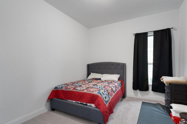504 Pulitzer DR, Hutto, TX 78634