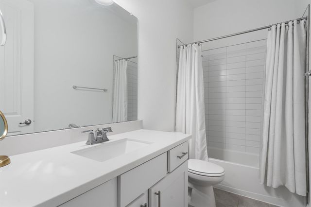 504 Pulitzer DR, Hutto, TX 78634