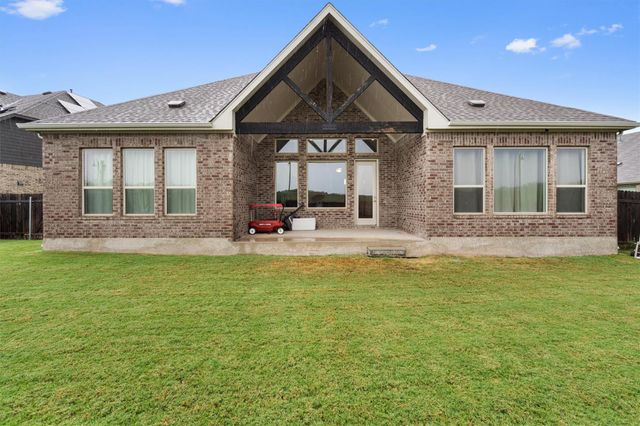 504 Pulitzer DR, Hutto, TX 78634