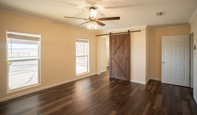 214 N Calhoun Street, Groesbeck, TX 76642
