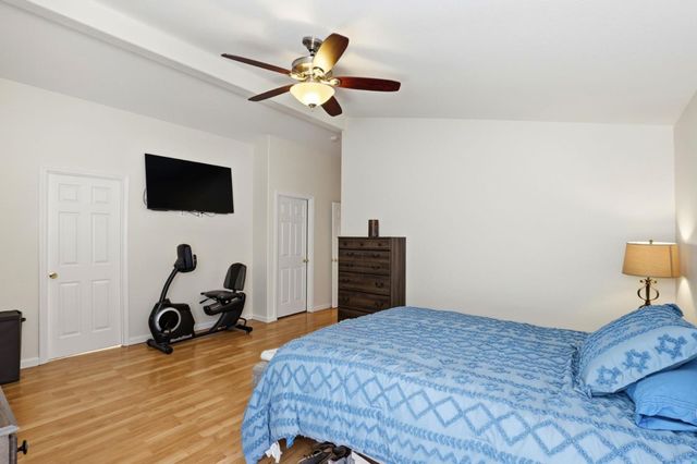 575 San Pedro 8, Morgan Hill, CA 95037