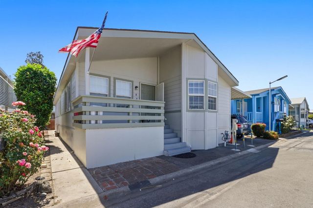 575 San Pedro 8, Morgan Hill, CA 95037