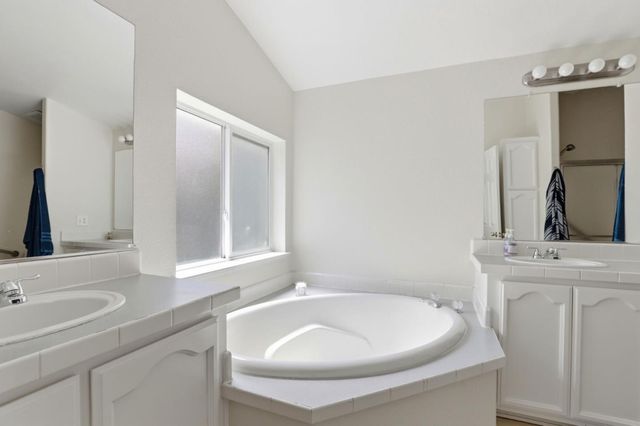 575 San Pedro 8, Morgan Hill, CA 95037