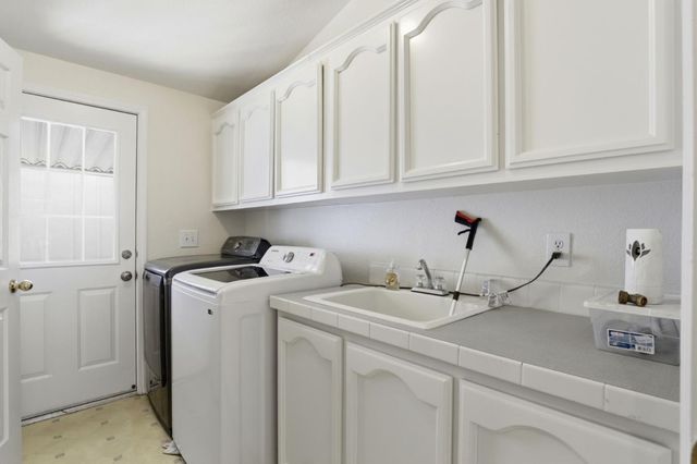 575 San Pedro 8, Morgan Hill, CA 95037