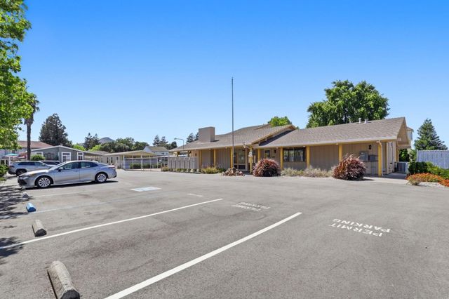 575 San Pedro 8, Morgan Hill, CA 95037